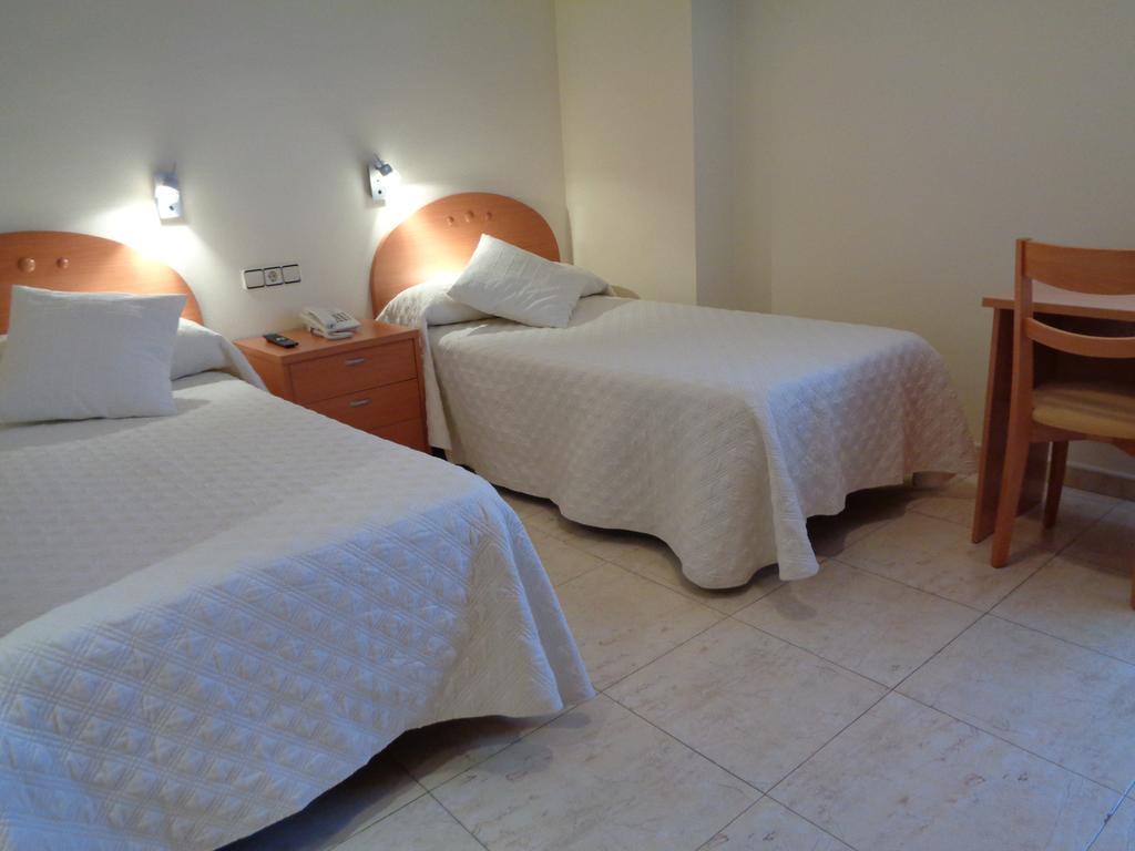 Hostal El Retiro Almoradi Exterior photo